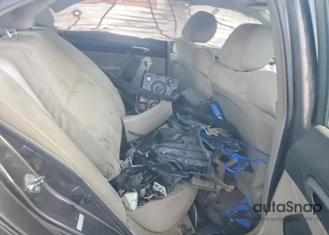 2011 Honda Civic Lx z USA, uszkodzony, nr VIN 2HGFA1F52BH530941